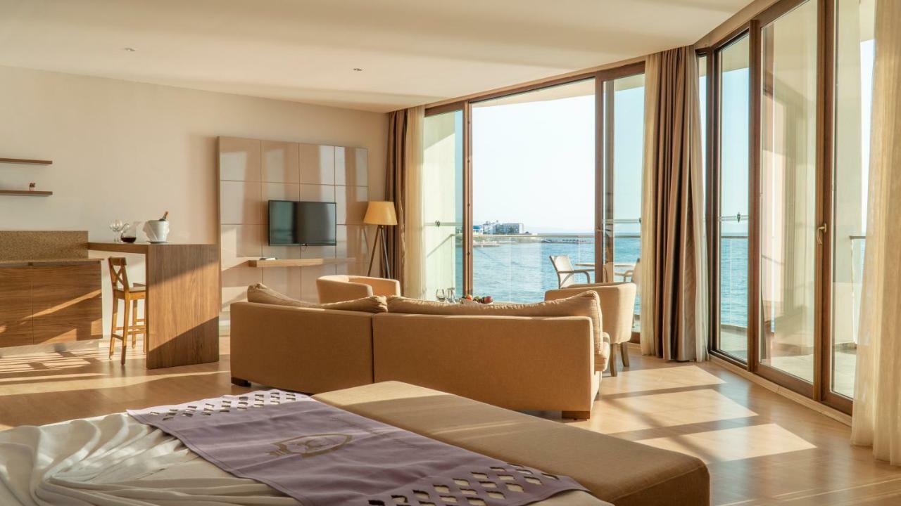 Ladies Beach Suite Hotel (Adults Only) Kusadasi Exterior foto